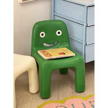 網紅ins笑臉椅靠背兒童椅子寫字椅學習凳子小學生塑料環保加厚椅