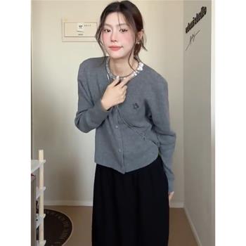 韓版灰色減齡氣質設計感圓領亮片羊絨針織開衫秋季穿搭高階感毛衣