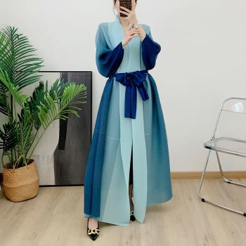 外貿女漸變色長袍 中東服飾加長款風衣系帶外套開衫褶皺寬松拖地