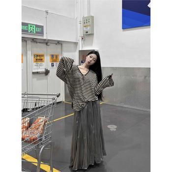 時髦慵懶顯瘦喇叭袖條紋薄款T恤上衣女辣妹小眾v領百搭冰絲防曬衫