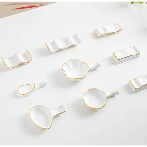 日本進口精工筷子架筷托高檔金邊筷架兩用陶瓷家用梅花碟6個裝