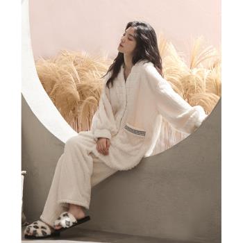 睡衣女冬季珊瑚絨拼接格紋可外穿2025年新款加厚加絨家居服套裝