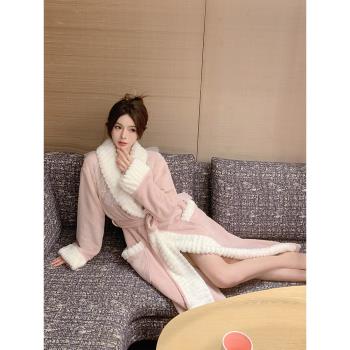 女珊瑚絨長款高階冬天浴袍睡衣