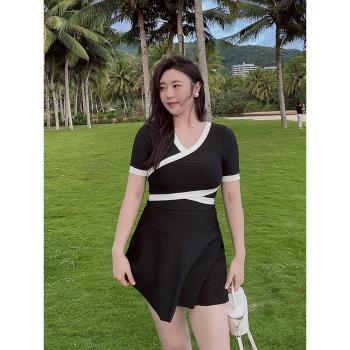 泳衣女大碼胖mm分體游泳館裙式黑色運動保守遮肚顯瘦溫泉學生泳裝