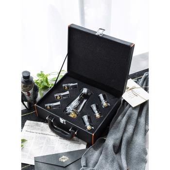 金箔水晶玻璃白酒杯一口杯烈酒杯分酒器家用禮品禮盒送禮皮盒套裝