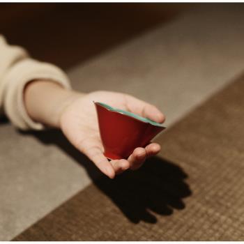 |工匠家品|《故宮紅》荷口斗笠杯 主人杯 個人杯茶杯紅色茶具陶瓷