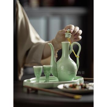 半斤古風如意家用酒壺裝酒中式陶瓷分酒器白酒杯套裝古代老式酒瓶