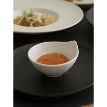 小吃碟子創意日式火鍋醬油醋蘸料碟調味碟家用調料小碗菜鹹菜陶瓷