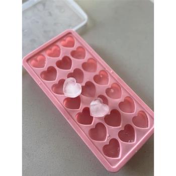 少女心ins冰塊磨具！心形模具套裝有蓋子 矽膠的冰格真是太好脫模