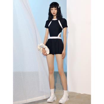泳衣女高級感泡溫泉保守顯瘦遮肚連體裙式泳裝2024新款時尚游泳衣