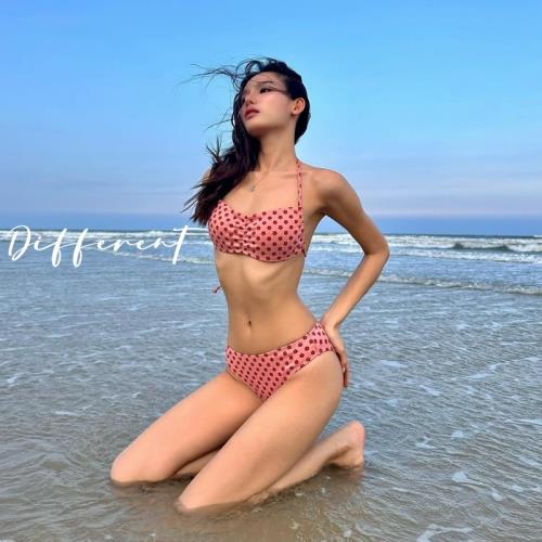 泰國2025新款泳衣女高級感比基尼三點式超性感波點顯白純欲風度假