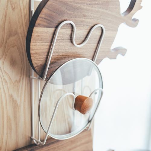 半宅鐵藝鍋蓋架免打孔壁掛式廚房收納砧板油紙保鮮膜袋櫥柜門掛架