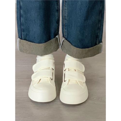 兔兔宋 奶fufu的魔術貼小白鞋女夏季百搭白色厚底可愛大頭帆布鞋