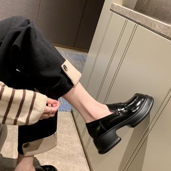 鬆糕香港英倫風增高小皮樂福鞋