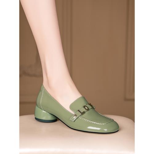 粗跟單鞋女百搭中跟方頭皮鞋2026春季新款英倫風一腳蹬樂福鞋子女