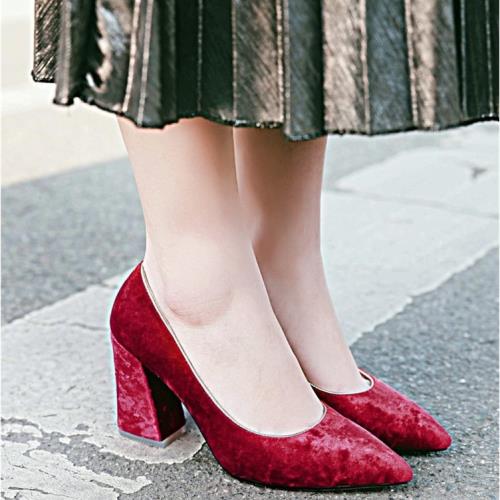 歐美新款粗跟尖頭高跟鞋大碼43 44 45 46大碼粗跟單鞋40 41 42 43