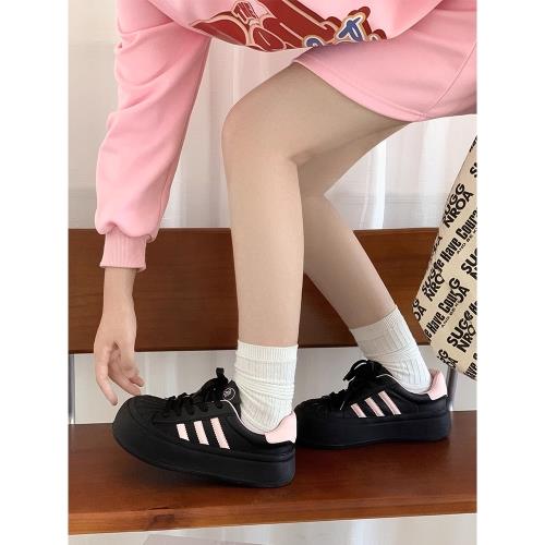 貝殼頭板鞋女款小黑鞋2025新款松糕小眾德訓鞋百搭運動厚底休閑鞋