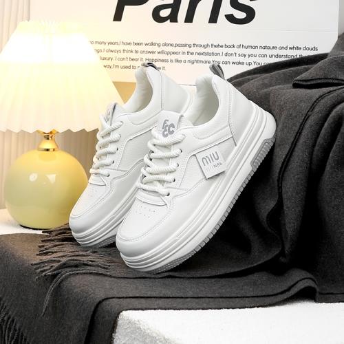 小白鞋女2024新款鞋子ⅰns潮百搭爆款小眾原創白色運動休閑板鞋