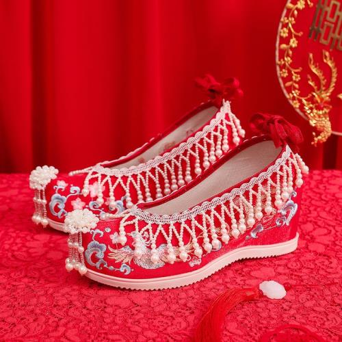 原創秀禾鞋女珍珠流蘇婚鞋古風內增高翹頭中式婚禮新娘敬酒刺繡鞋