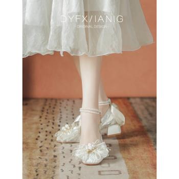 方頭法式小眾中粗高跟鞋女溫柔公主婚鞋伴娘珍珠一字扣瑪麗珍鞋子