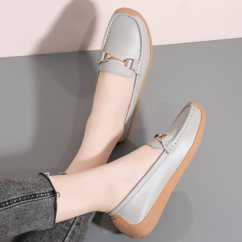 真皮牛筋底媽媽鞋春季平底舒適單鞋中老年媽媽鞋閏月鞋軟底豆豆鞋