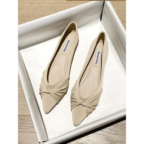 2025年春季新款軟皮法式尖頭平底單鞋女氣質配裙仙女晚晚風溫柔鞋