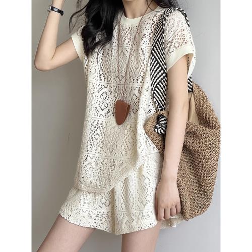 休閑寬松鏤空套裝女夏季穿搭高級感短袖T恤高腰闊腿a字短褲兩件套