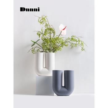 DnnniU型花器簡約現代風樣板間電視櫃臥室客廳家居飾品設計師推薦