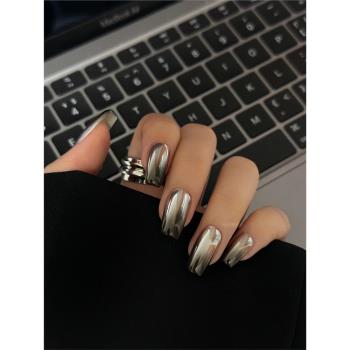 Lilynail魔鏡黑漸變手工穿戴甲秋冬高階感美甲貼片2023新款指甲貼