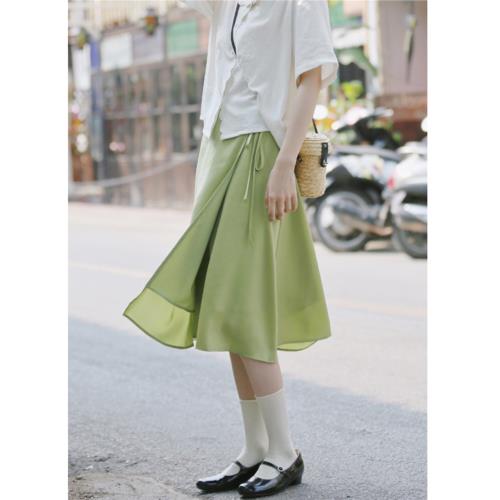 花吉Q390綠色一片式小個子系帶搭片垂感半身裙2026新款夏中長款