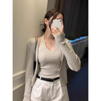 韓國chic秋季法式復古Ｖ領修身百搭掛脖背心+單排扣針織衫外套女