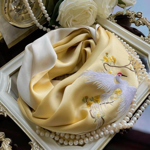 鳳凰繞梅中國風刺繡女手工真絲