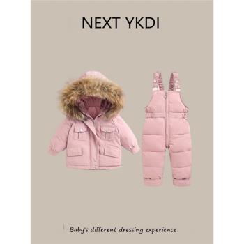 英國NEXT冬季嬰兒羽絨服套裝男女寶寶高階小童洋氣背帶褲上衣兩件