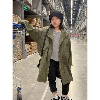 3歲男童女童寬松系帶軍綠色風衣