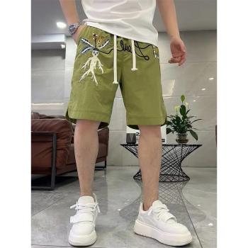 夏季新款重工印花卡通刺繡運動休閑短褲男痞帥寬松沙灘五分中褲衩