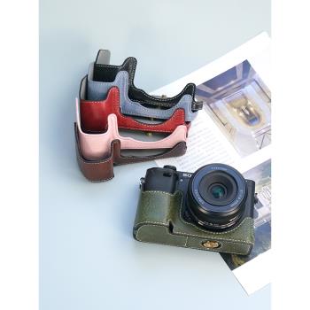 適用索尼a6400微單相機包A6000復古防撞底座SONY A6700收納包斜跨