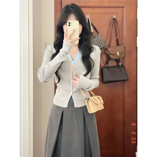 假兩件撞色針織開衫女秋裝2025新款修身顯瘦短款穿搭氣質甜辣上衣