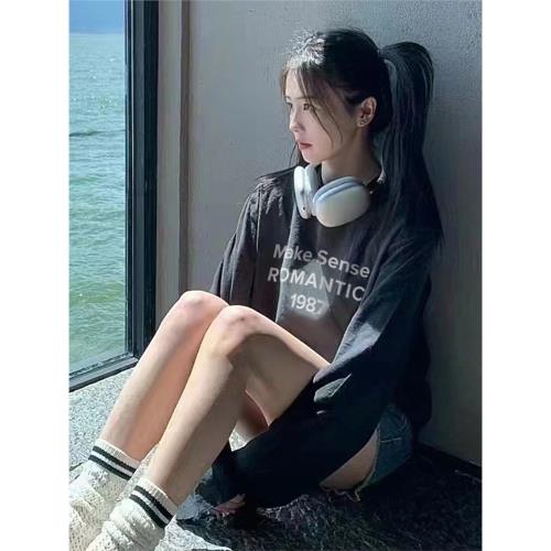 明星白鹿同款2026秋季韓版女裝新款黑色長袖t恤寬松慵懶風上衣服