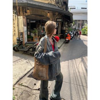 Xinlei Lin 私服推薦！“腔調”重水洗磨破巴*家牛仔外套女春秋
