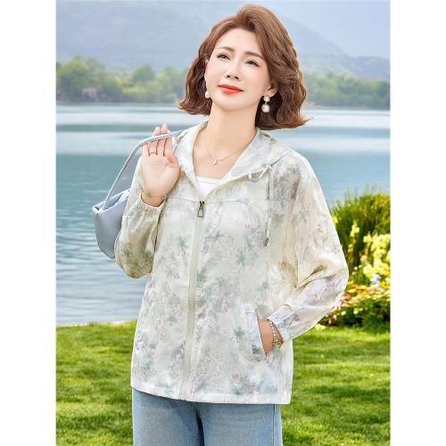 中老年女裝秋季短款夾克西裝中年休閑棒球服媽媽花色洋氣風衣外套
