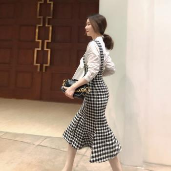 yanyan優雅OL百搭收腰包臀格子背帶連衣裙女人味荷葉邊魚尾半身裙