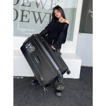 日本大容量萬向輪加厚耐用行李箱