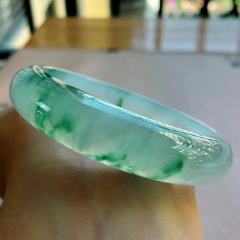 (免運)天然冰種女款滿綠飄花年輕翡翠