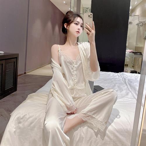 蕾絲吊帶睡衣女夏季性感冰絲純欲真絲帶胸墊家居服三件套睡袍春秋