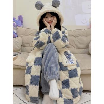 睡衣女秋冬季珊瑚絨可愛加絨加厚三層夾棉長款睡袍保暖家居服套裝