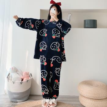 草莓女保暖加肥大碼天鵝絨睡衣