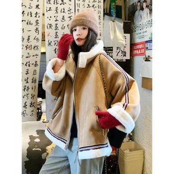 高階感卡其色連帽麂皮絨皮毛一體外套女2024秋冬新款加厚機車棉服