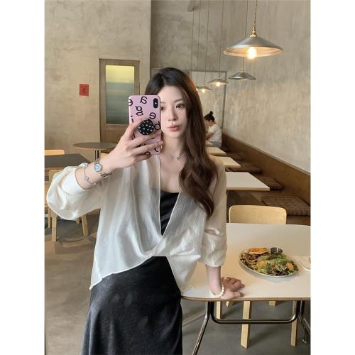 【清倉狂歡！6折瘋狂甩賣】煙霧公子 襯衫女夏款長袖高級白色寬松