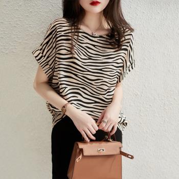 潮牌2025夏季新款氣質斑馬紋上衣服女高級感彈力緞面短袖條紋t恤