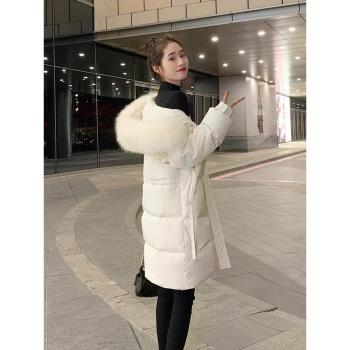 白色羽絨服女2023年新款韓版小個子顯瘦中長款爆款白鴨絨冬季外套